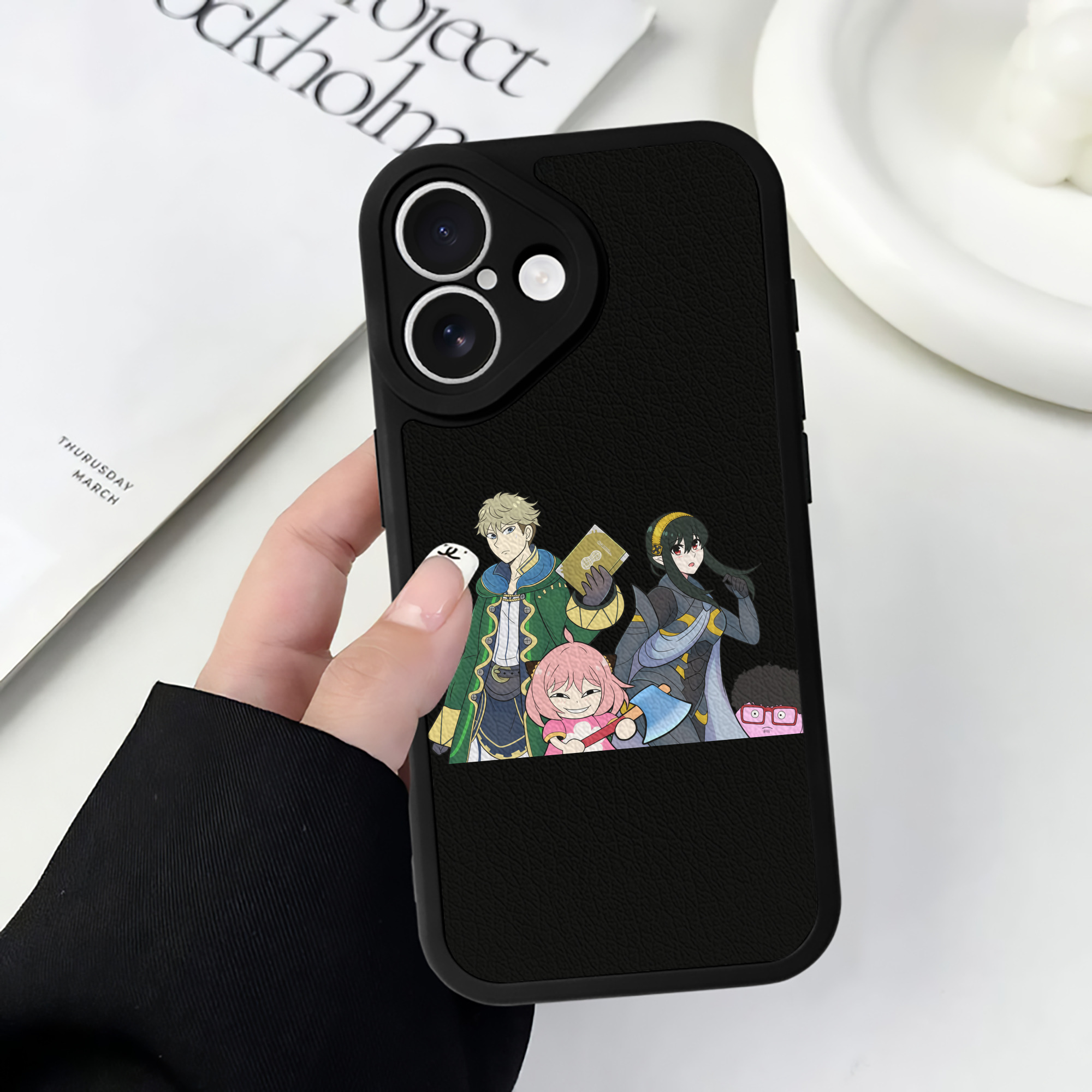 （画像用） SPY×FAMILY间谍家家酒 【iPhone 16シリーズ対応】シリコンスマホケース（レザー調） 材質：シリコン